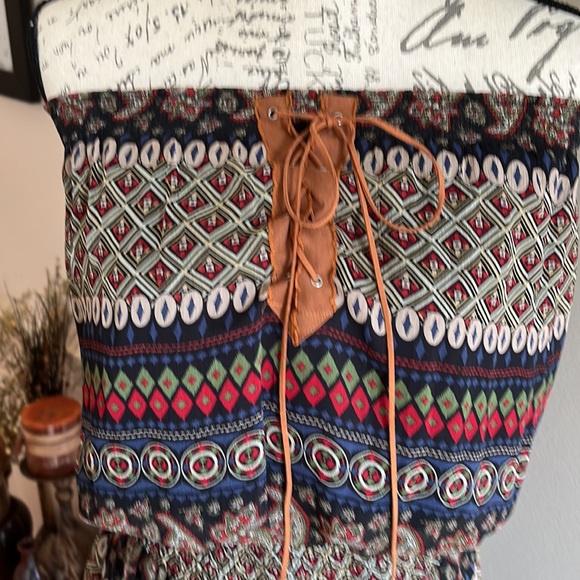 Large strapless Aztec print dress with lace up detail, feathers. Flattering EUC - Picture 2 of 10